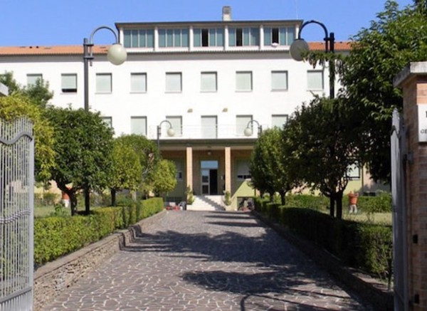 Villa Redemptoris Mater